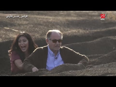 شاهد  ردة فعل هادئة لعبدالعزيز مخيون