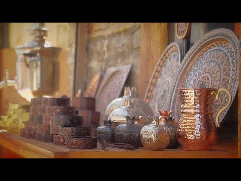 بالفيديو تعرف على قرية لاهيغ لؤلؤة الحرفيين في أذربيجان