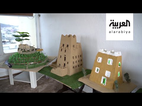 شاهد سعودي يبرع في بناء مجسمات البيوت الشعبية في عسير