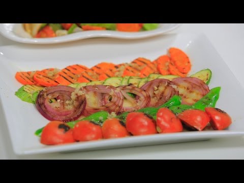 بالفيديو مقادير ووصفة عمل سلطة خضار مشوية بالدقة