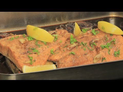سالمون بصوص البرتقال والصويا