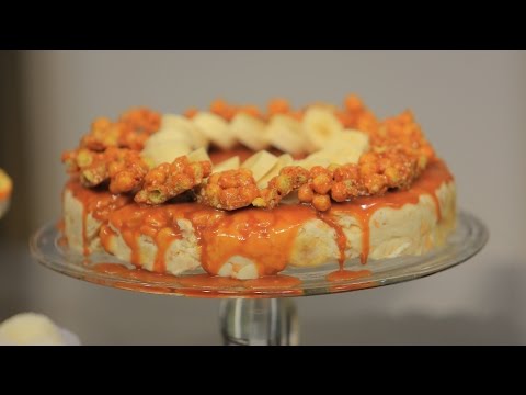 شاهد طريقة عمل ومقادير تورتة بيضاء سريعة بالموز والكراميل