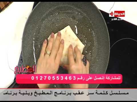 ساندويتش لحمة بالجبنة والطحينة