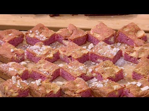 شاهد طريقة إعداد كوكيز بالفراولة والشيكولاتة البيضاء