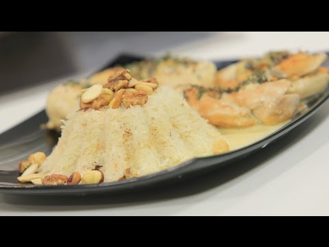 شاهد طريقة إعداد صدور دجاج محشية أرز بجوز الهند