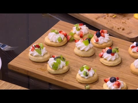 طريقة إعداد ومقادير ميني بيتزا بالفواكه